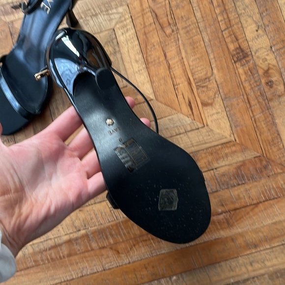 Heels - Picture 3 of 3